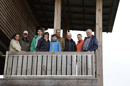 Die Teilnehmer am Aussichtsturm